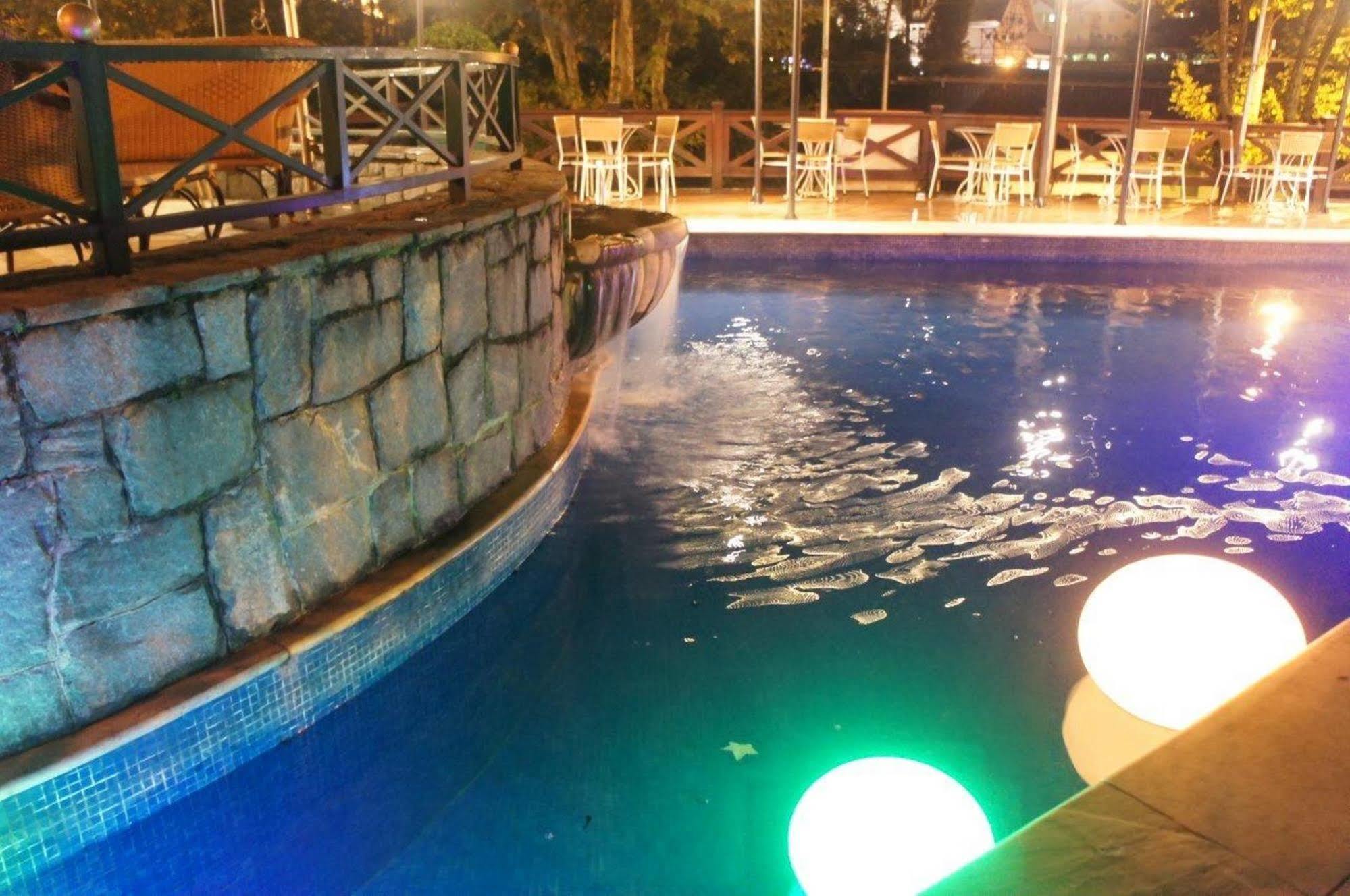 Hotel Frontenac Campos do Jordão Kültér fotó